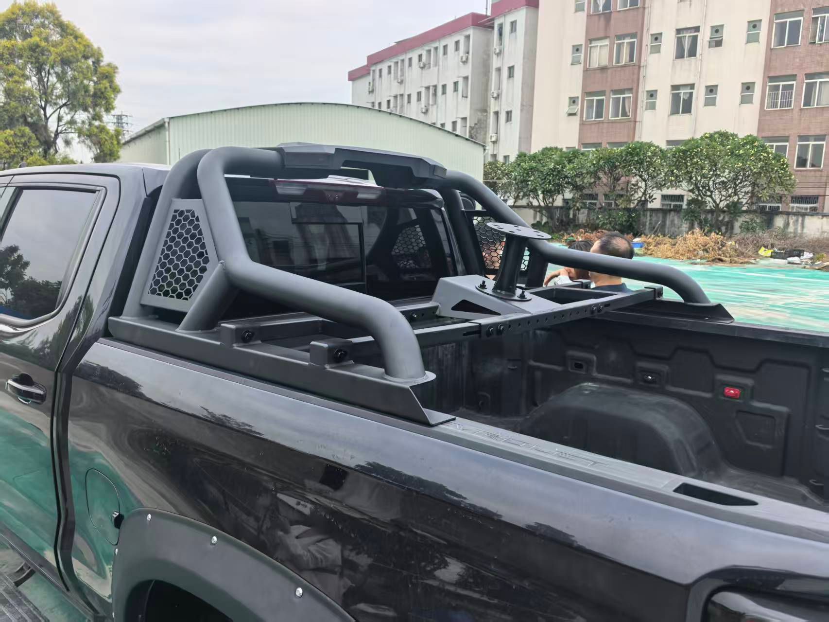 Premium Off Road Roll Bar Steel Truck Bed Bar Custom Fit 4x4 Pickup Accessories 3